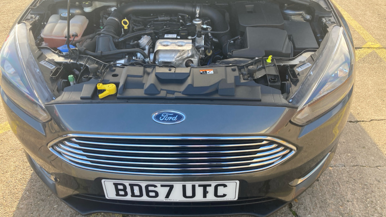 Ford Focus 1.0 EcoBoost 125 Titanium 5dr Petrol Hatchback